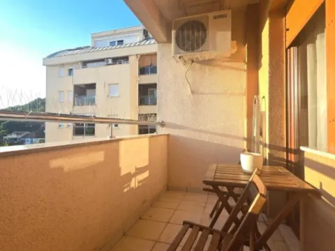 Izdavanje, jednosoban stan, 55m², Preko Morače, Podgorica - image 10