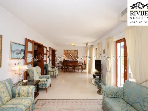 Prodaja, kuća, 216m², Savina, Herceg Novi - image 2