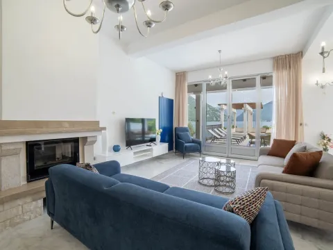 Prodaja, kuća, 405m², Strp, Kotor - image 9