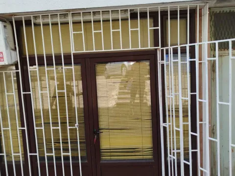 Izdavanje, poslovni prostor, 14m², Gintaš, Podgorica - image 2