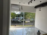 Izdavanje, poslovni prostor, 96m², Stari Aerodrom, Podgorica - image 7