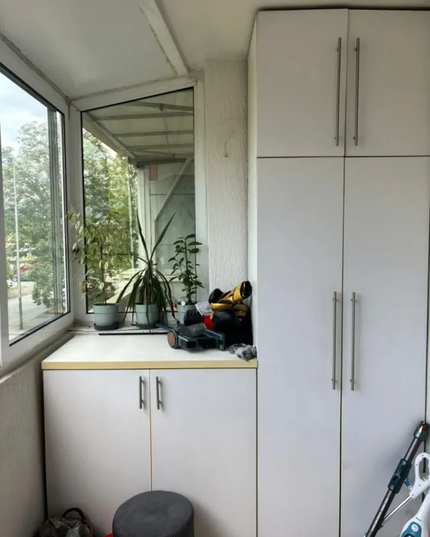 Izdavanje, jednosoban stan, 47m², Krivi Most, Podgorica