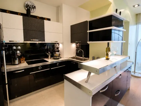 Prodaja, dvosoban stan, 85m², Tre Canne, Budva - image 5