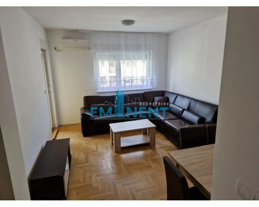 Rent, two bedroom apartment, 42m², Novi Beograd Blok 72, Novi Beograd Sve Podlokacije