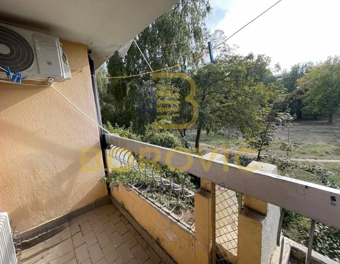 Prodaja, dvosoban stan, 60m², Batajnica, Beograd