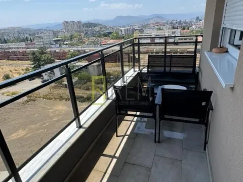 Izdavanje, dvosoban stan, 66m², Stari Aerodrom, Podgorica - image 11