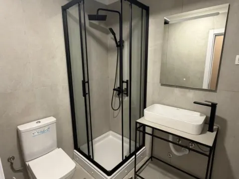 Izdavanje, jednosoban stan, 37m², Malo Brdo, Podgorica - image 16