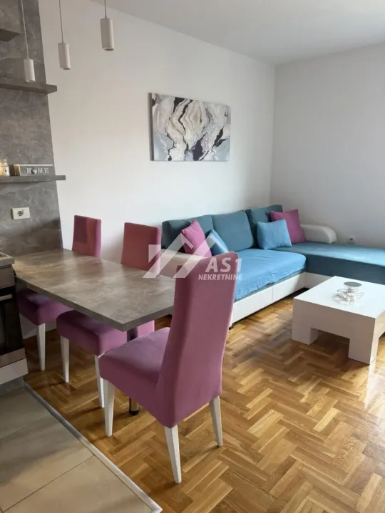 Izdavanje, jednosoban stan, 35m², Nova Detelinara, Novi Sad Sve Podlokacije