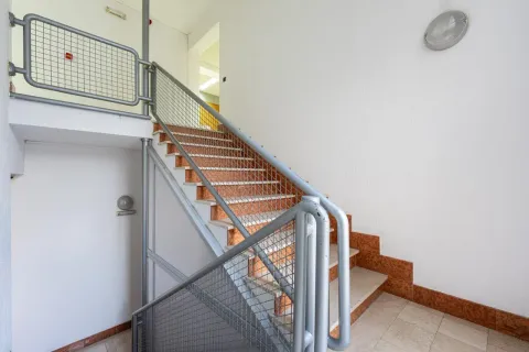 Rent, office space, 414m², Preko Morače, Podgorica - image 12