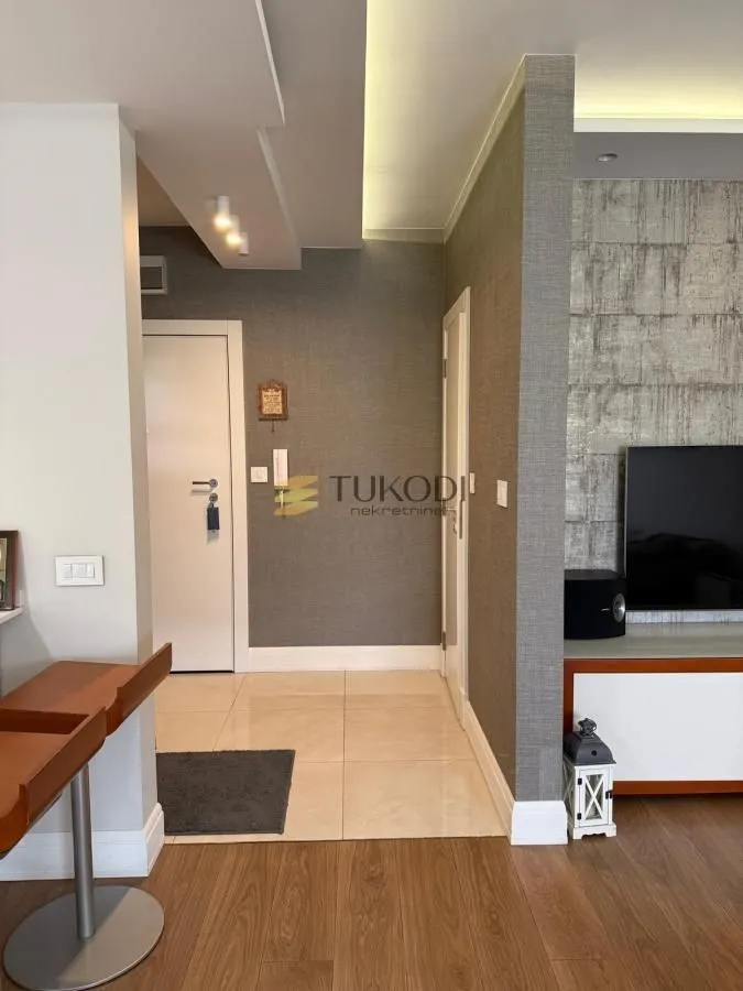 Prodaja, stan, 146m², Rotkvarija, Novi Sad Sve Podlokacije
