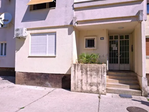 Prodaja, stan, 24m², Gintaš, Podgorica - image 10