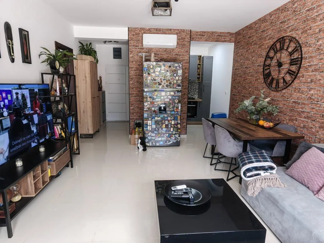 Prodaja, stan, 52m², Kotor, Crna Gora