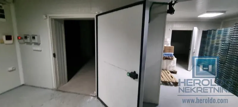 Sale, office space, 2400m², Vranje, Srbija