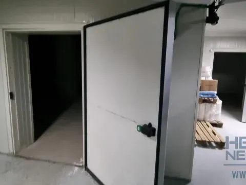 Sale, office space, 2400m², Vranje, Srbija - image 14