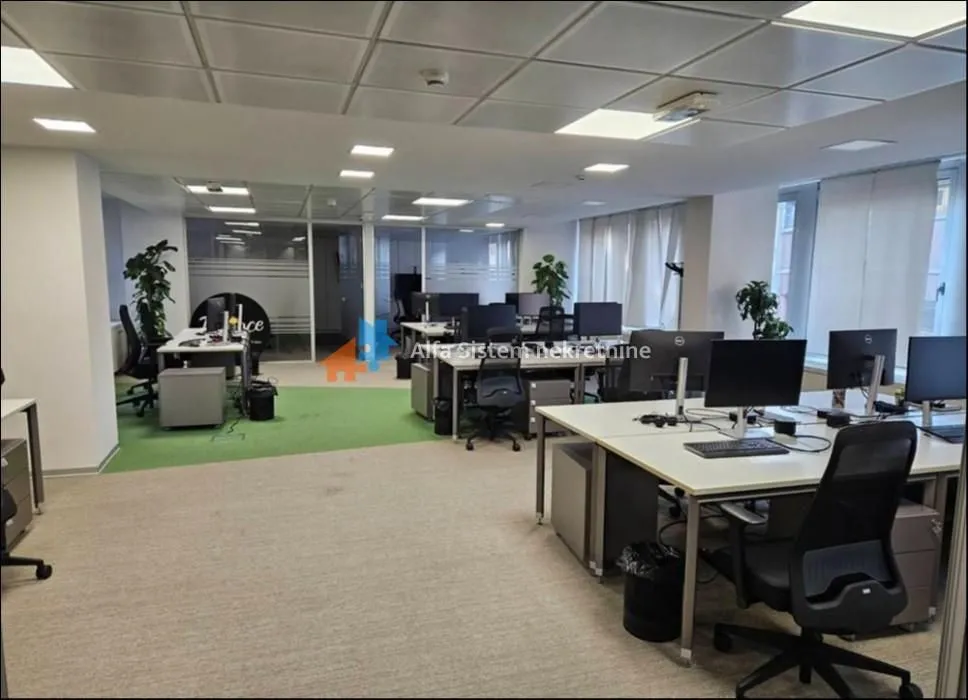 Rent, office space, 300m², Stari Grad, Beograd