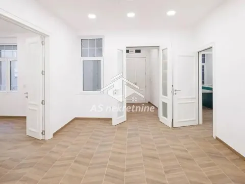 Poslovni prostor in Stari Grad