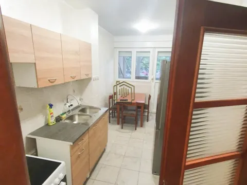 Izdavanje, dvosoban stan, 60m², Momišići, Podgorica - image 2