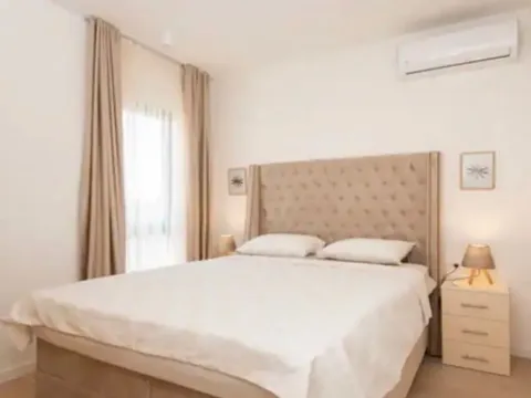 Stan-na-dan, jednosoban stan, 50m², Kalimanj, Tivat - image 10