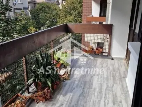 Izdavanje, četvorosoban stan, 102m², Vračar Hram, Vračar Sve Podlokacije - image 16