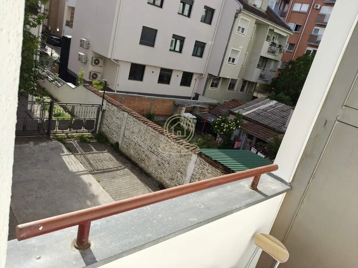 Prodaja, dvosoban stan, 47m², Bulevar Oslobodjenja, Novi Sad Sve Podlokacije