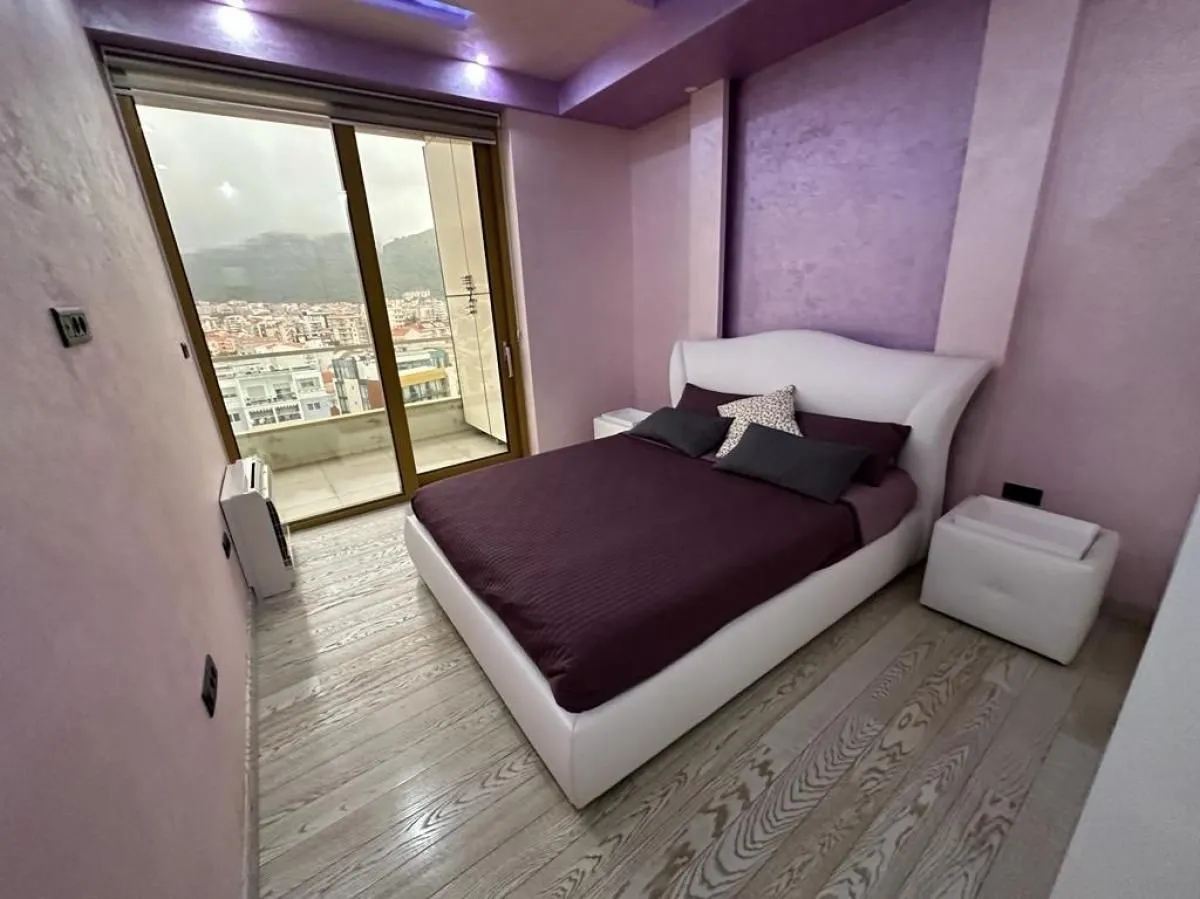 Prodaja, dvosoban stan, 162m², Budva, Crna Gora