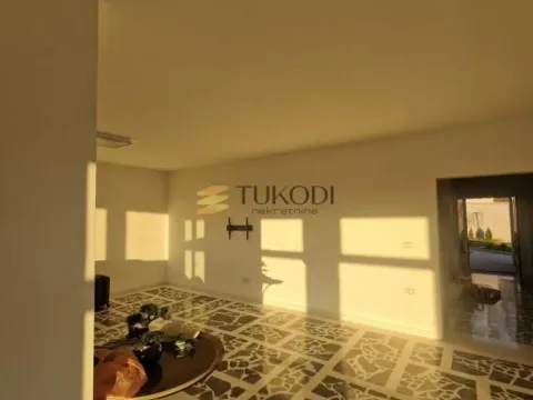 Prodaja, kuća, 550m², Sremska Kamenica, Petrovaradin - image 35