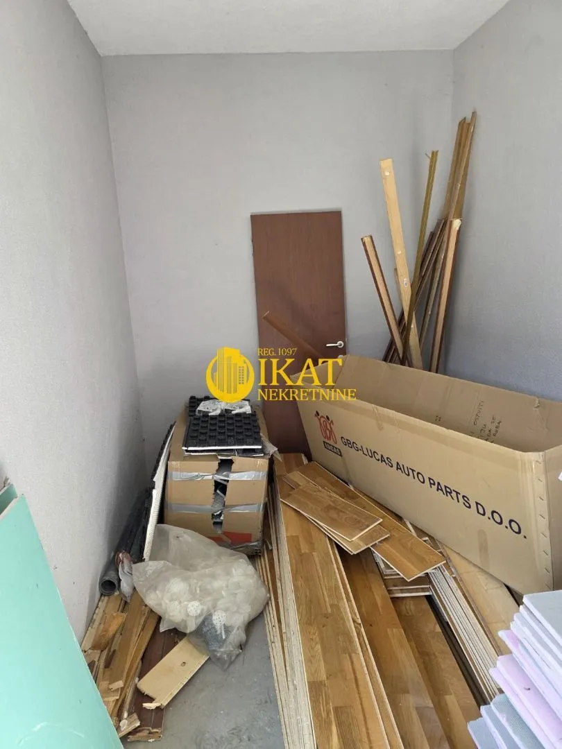 Sale, office space, 552m², Kosjerić, Srbija