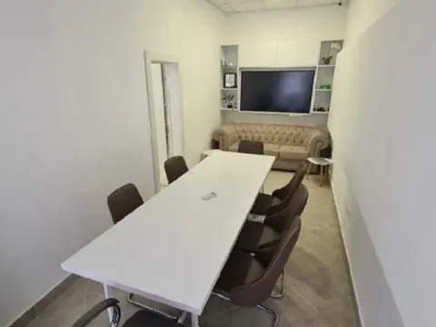 Sale, office space, 98m², Stari Aerodrom, Podgorica - image 3