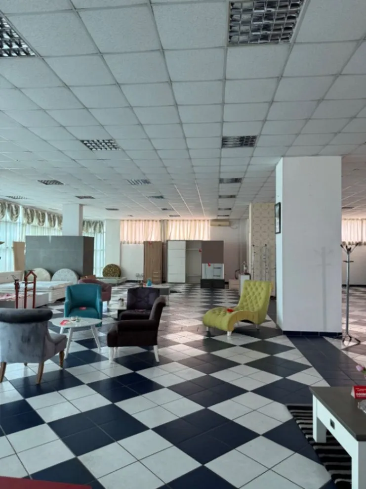 Rent, office space, 2500m², Zeta, Podgorica
