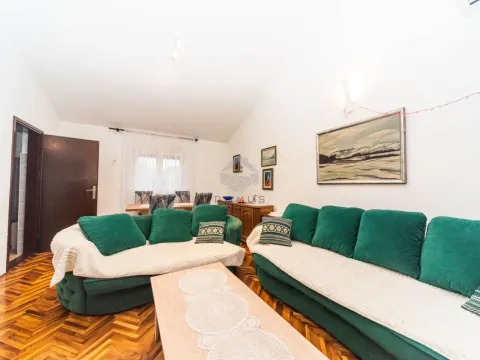 Rent, two bedroom apartment, 78m², Dalmatinska ulica, Podgorica - image 3