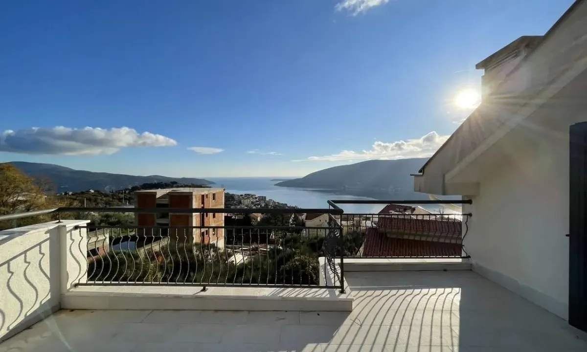 Sale, house, 201m², Topla, Herceg Novi
