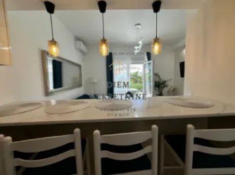 Izdavanje, dvosoban stan, 70m², Bečići, Budva - image 8