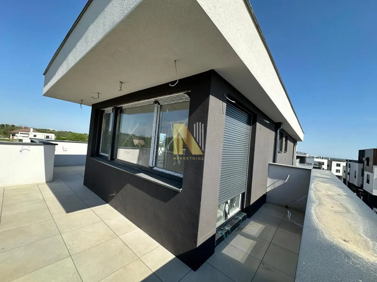 Prodaja, stan, 164m², Alibegovac, Petrovaradin