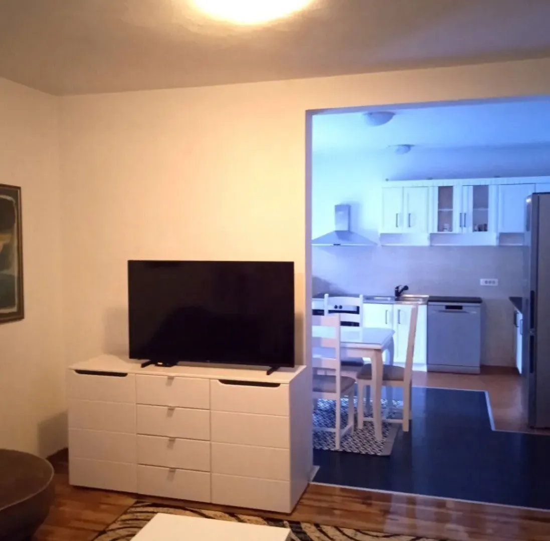 Rent, house, 150m², Donja Lastva, Tivat