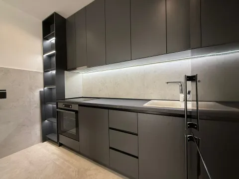 Prodaja, dvosoban stan, 75m², Tološka šuma, Podgorica - image 5