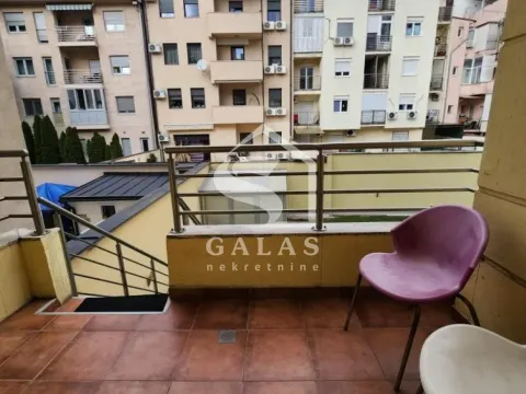 Izdavanje, stan, 130m², Vračar Hram, Vračar Sve Podlokacije - image 14