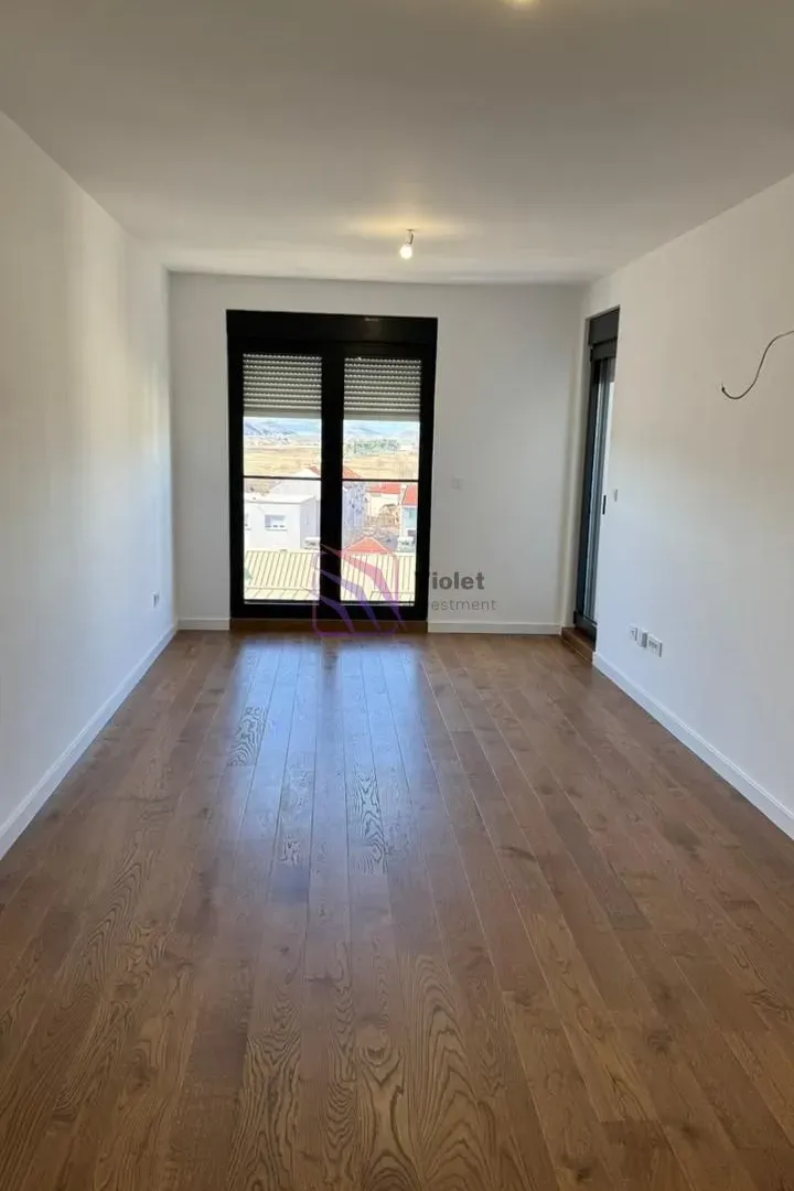 Izdavanje, jednosoban stan, 46m², Podgorica, Crna Gora