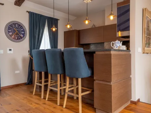 Sale, three bedroom apartment, 192m², Budva, Crna Gora - image 11