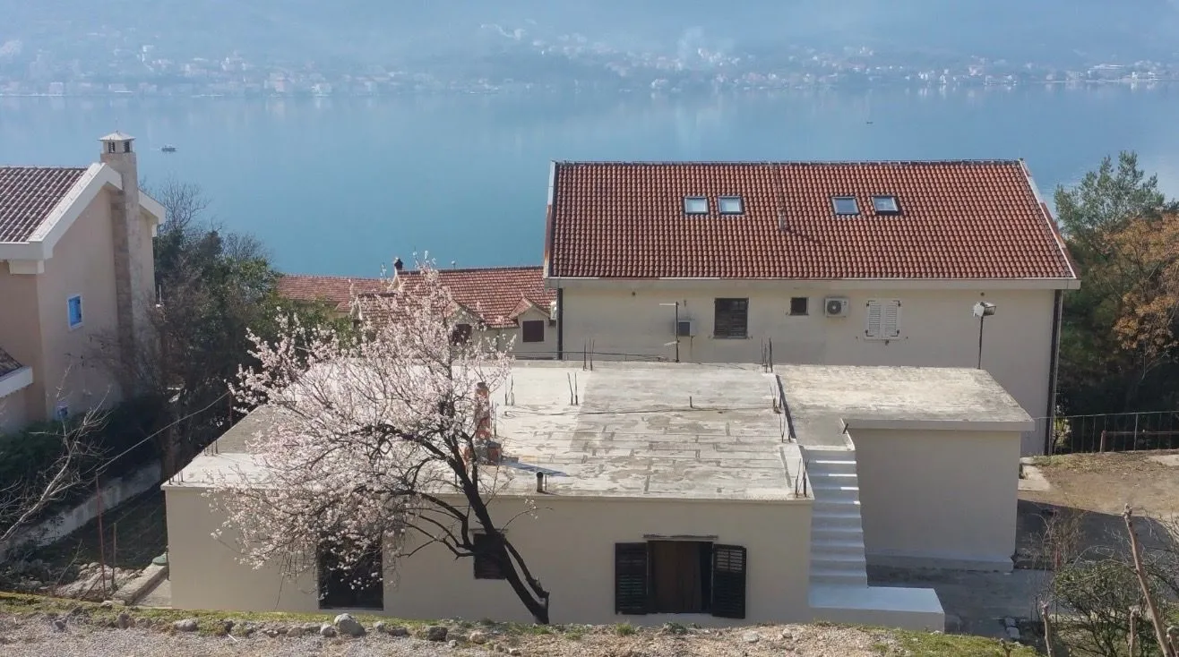 Prodaja, plac, 906m², Dobrota, Kotor