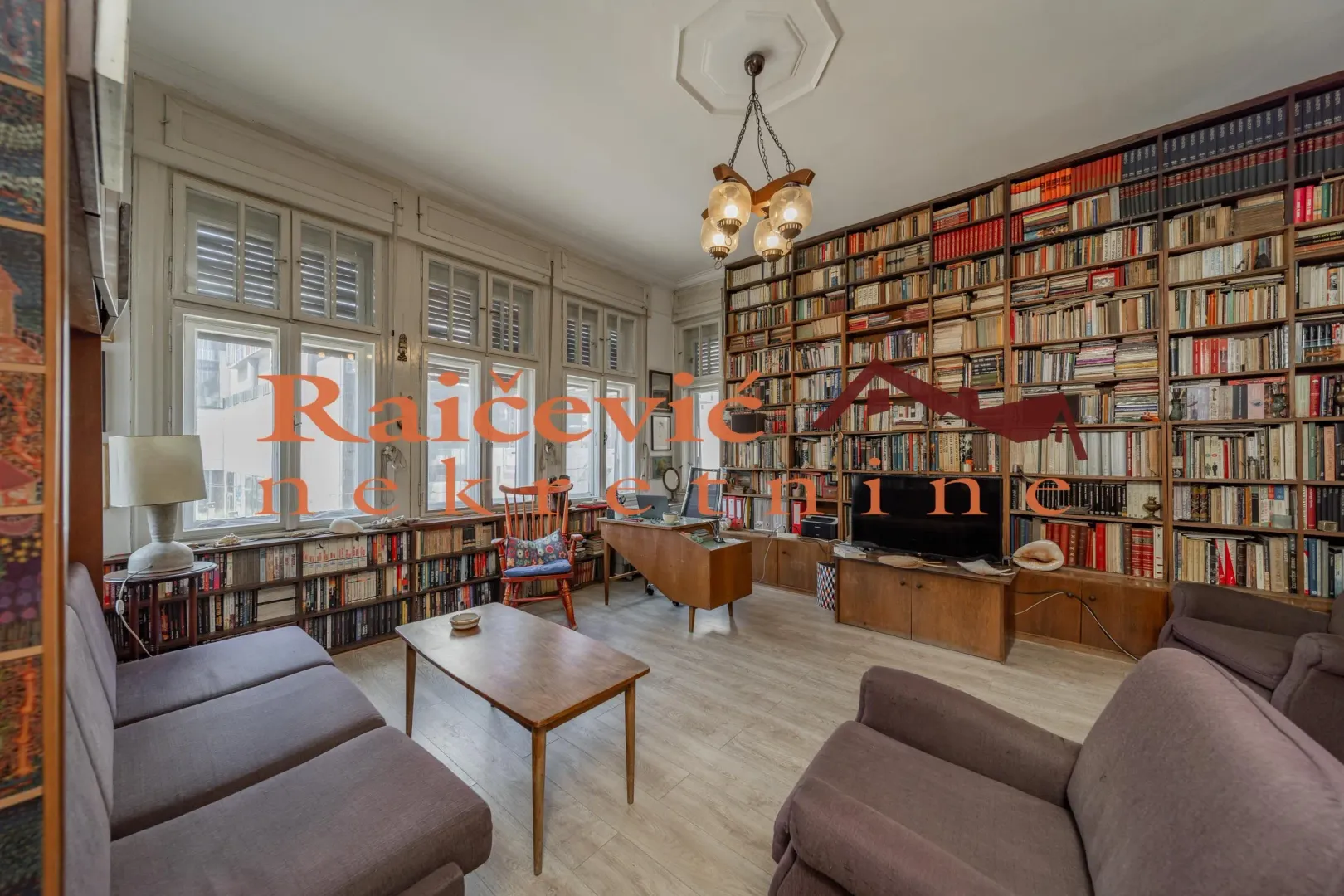 Sale, four bedroom apartment, 139m², Stari Grad, Beograd