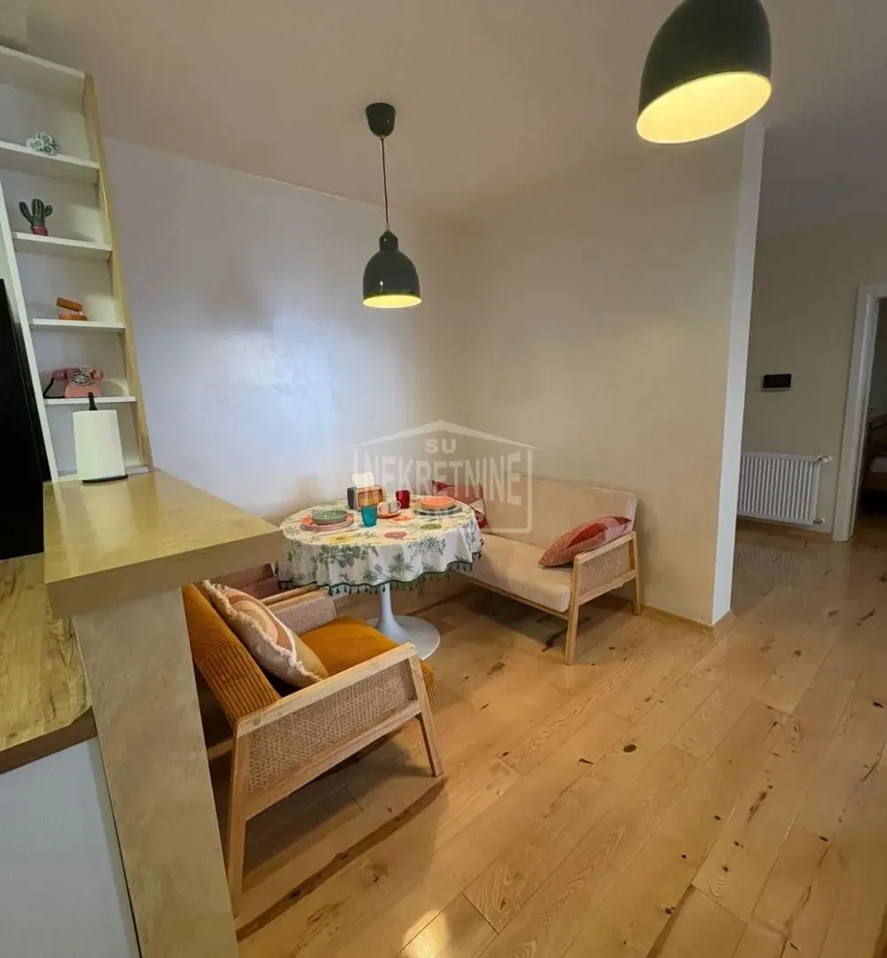 Prodaja, trosoban stan, 63m², Centar, Subotica