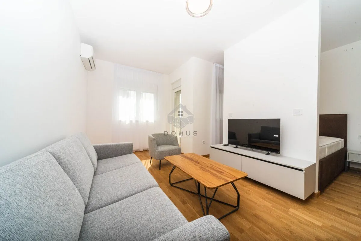 Rent, one bedroom apartment, 37m², Stari Aerodrom, Podgorica