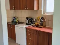 Rent, two bedroom apartment, 80m², Tivat, Crna Gora - image 4