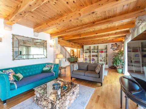 Izdavanje, kuća, 350m², Budva, Crna Gora - image 12