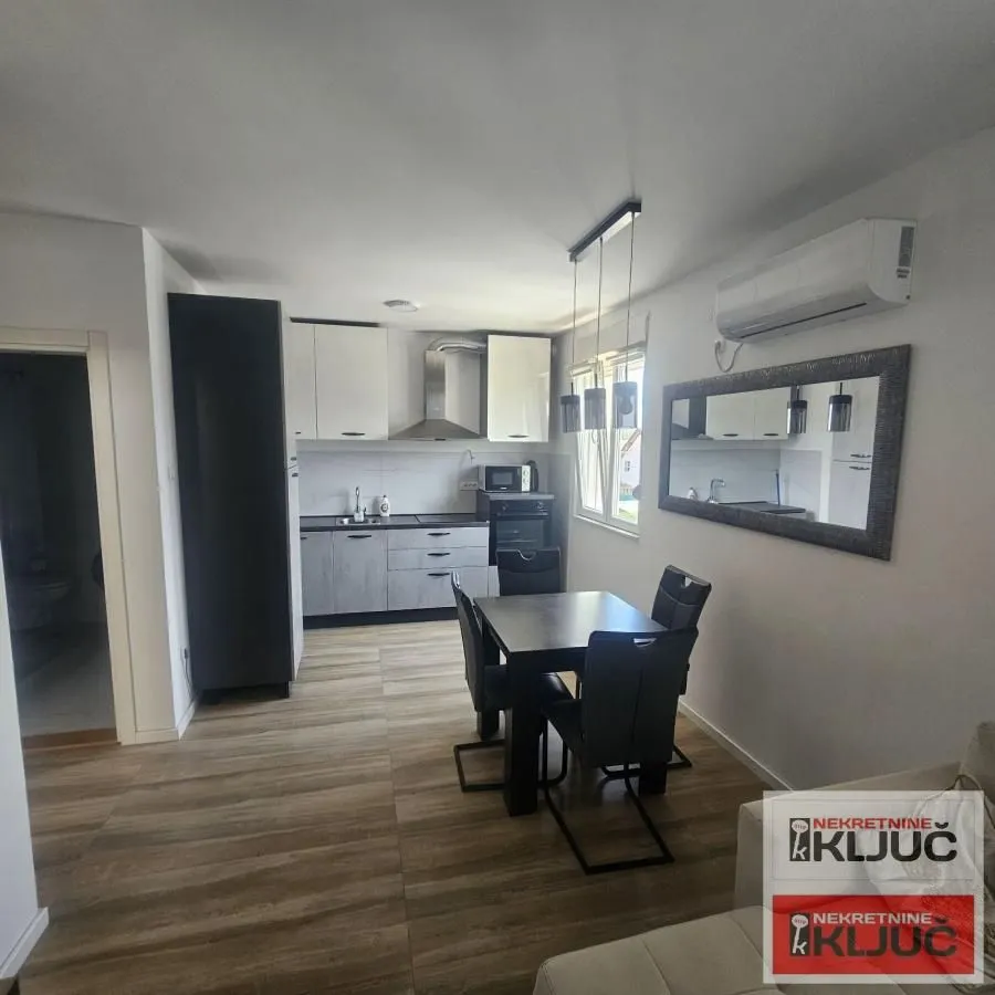 Izdavanje, dvosoban stan, 41m², Adice, Novi Sad Sve Podlokacije