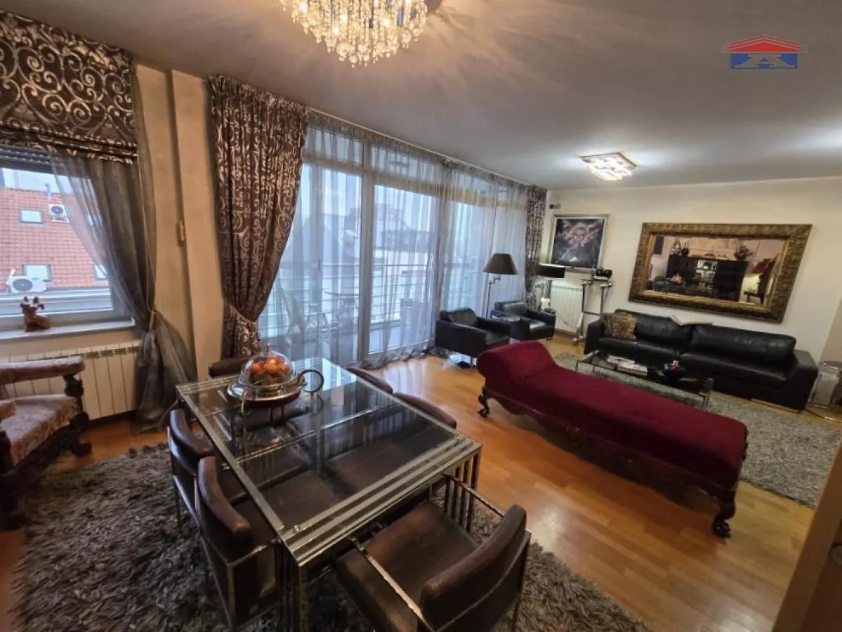 Sale, four bedroom apartment, 131m², Centar, Novi Sad