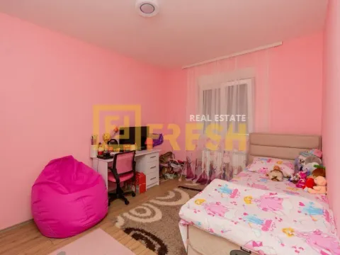 Izdavanje, kuća, 110m², Kokoti, Podgorica - image 17