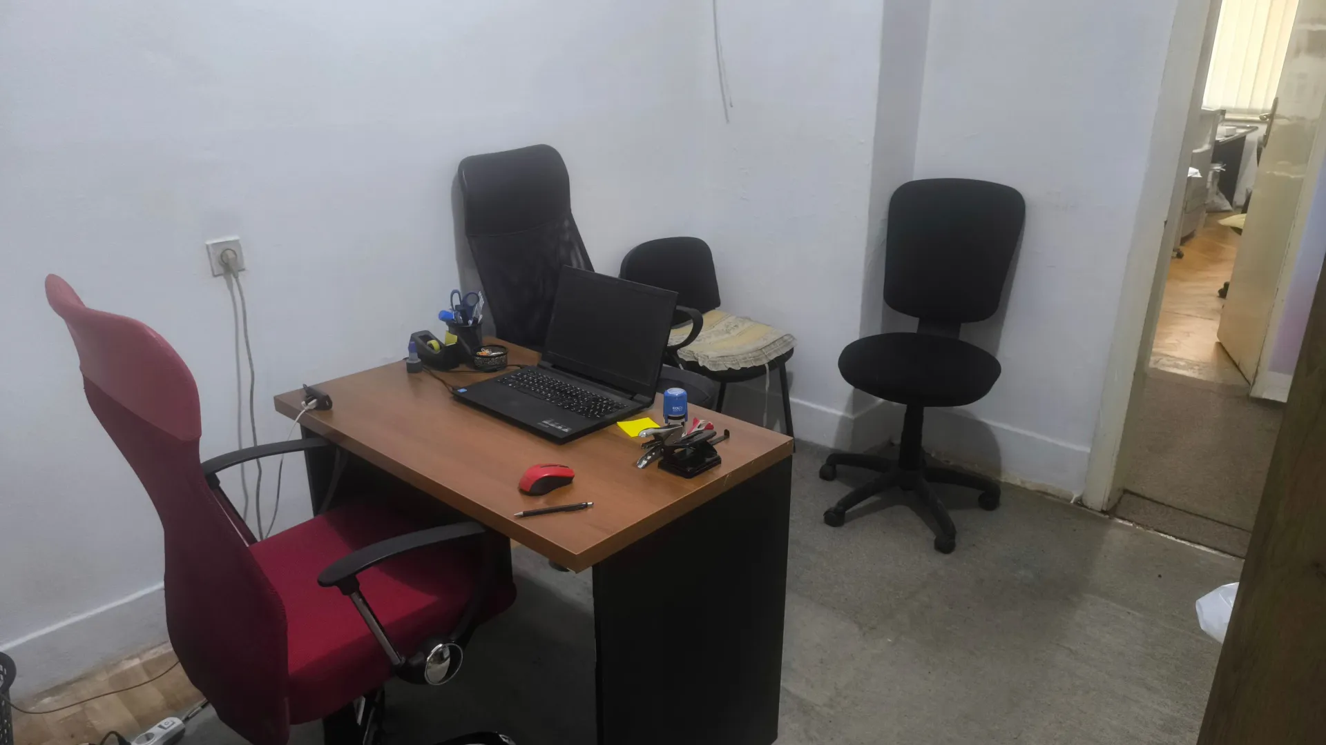 Izdavanje, poslovni prostor, 10m², Centar, Podgorica