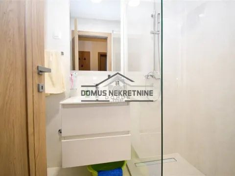 Izdavanje, jednosoban stan, 50m², Master Kvart, Podgorica - image 9