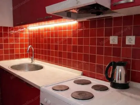 Prodaja, trosoban stan, 67m², Centar, Podgorica - image 9